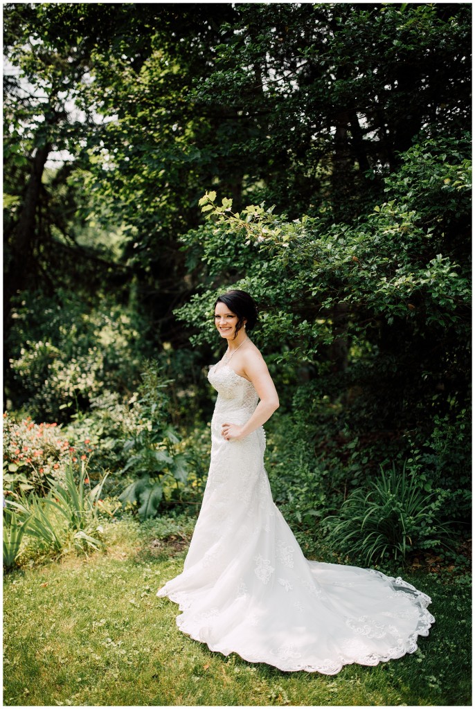 bride posing