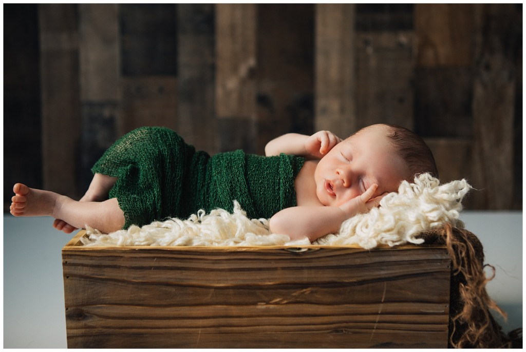 Pittsburgh Newborn Photography Studio_0001