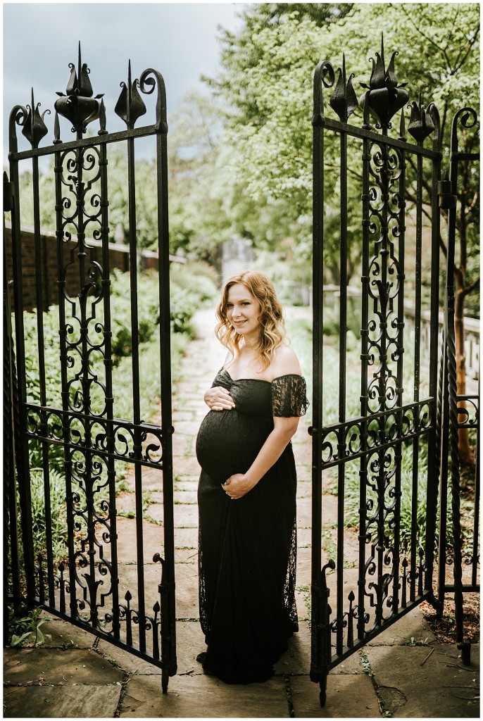 Walled Garden Maternity Photos3