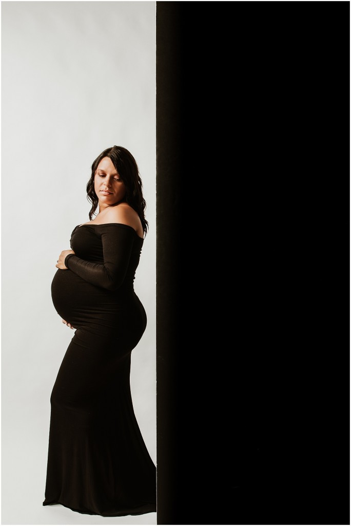 Studio & Park Maternity Photos_0009