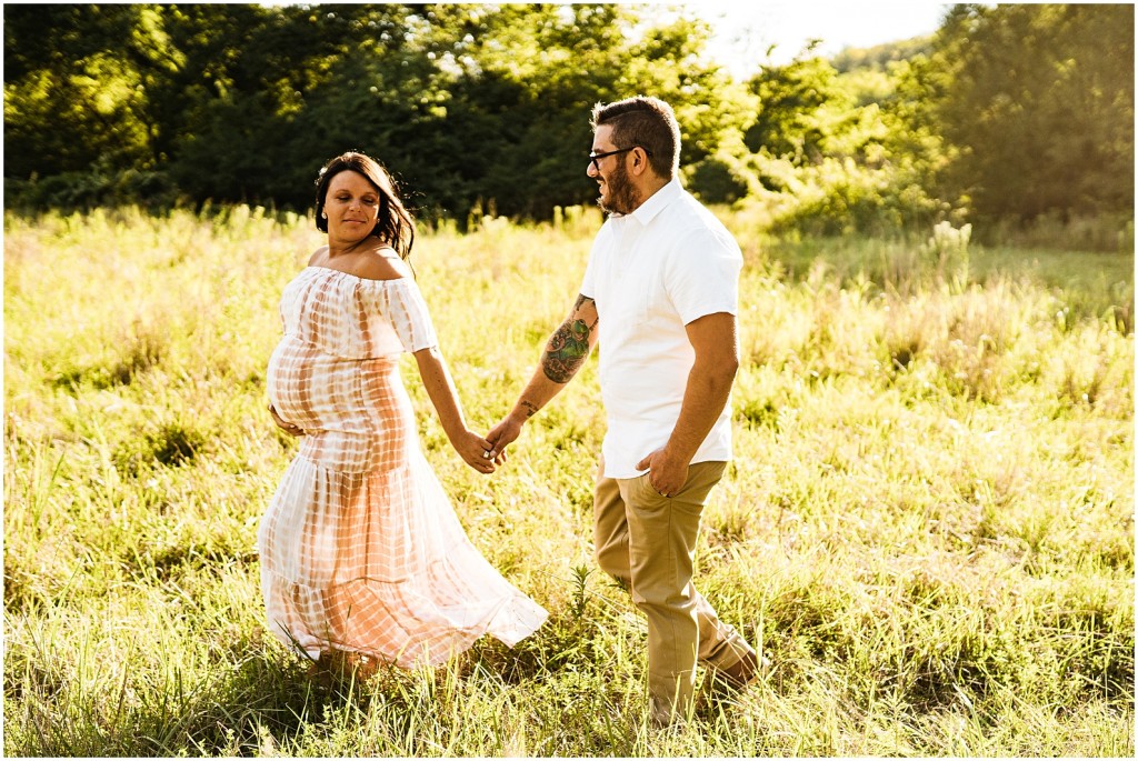 Studio & Park Maternity Photos_0021