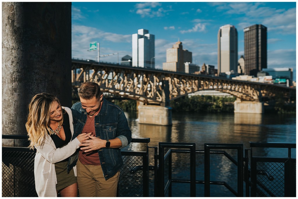 Southside & Downtown PGH Engagement Photos_0009