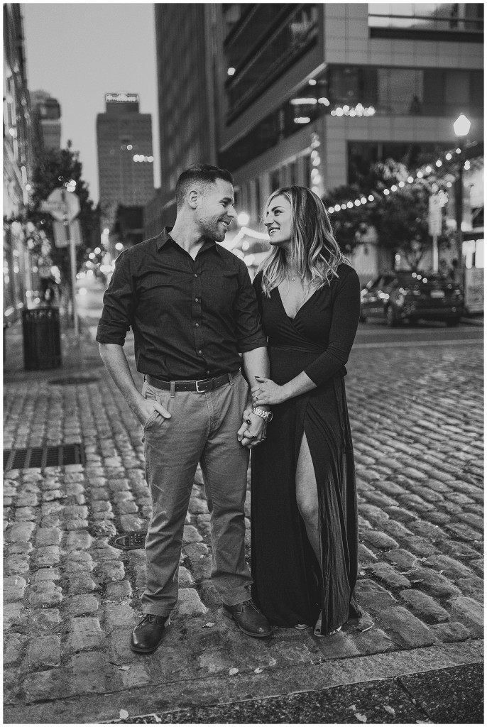 Southside & Downtown PGH Engagement Photos_0030