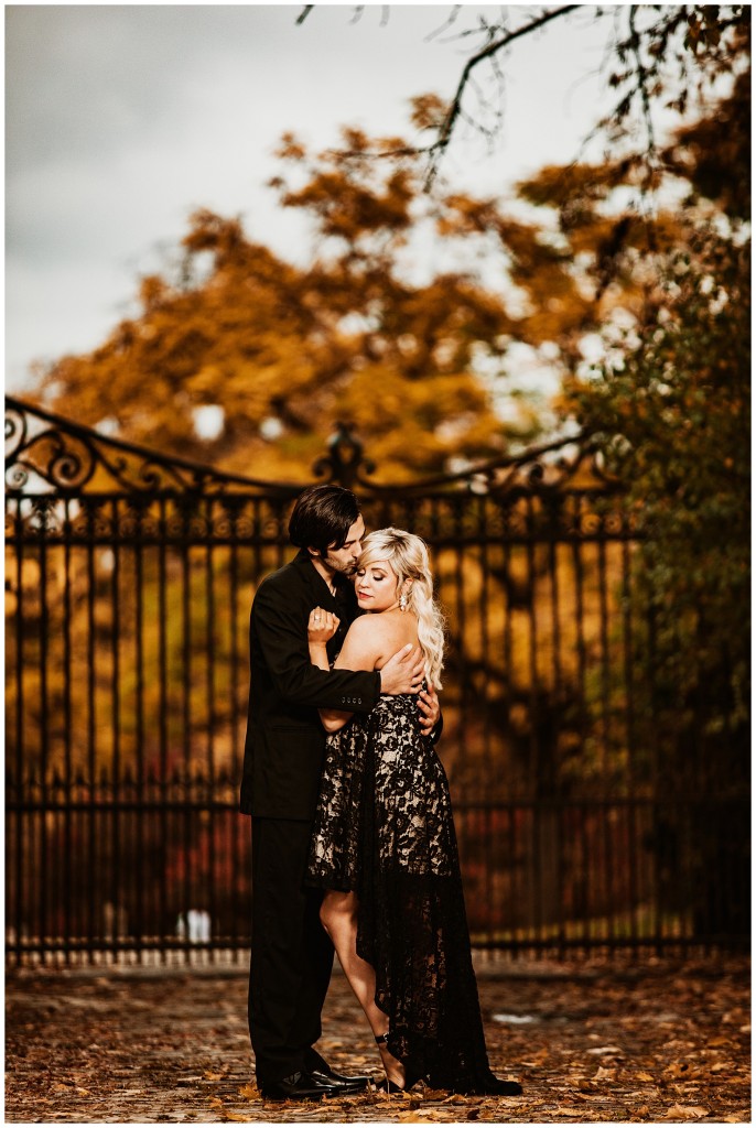 Fall engagement photos at Mellon and Frick Park_0021