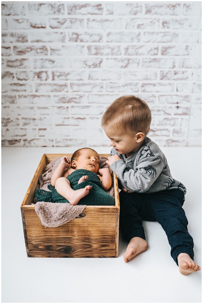 Pgh Newborn Studio- Levi's Newborn Photos_0014