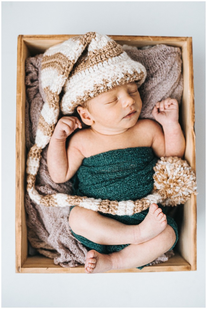 Pgh Newborn Studio- Levi's Newborn Photos_0015